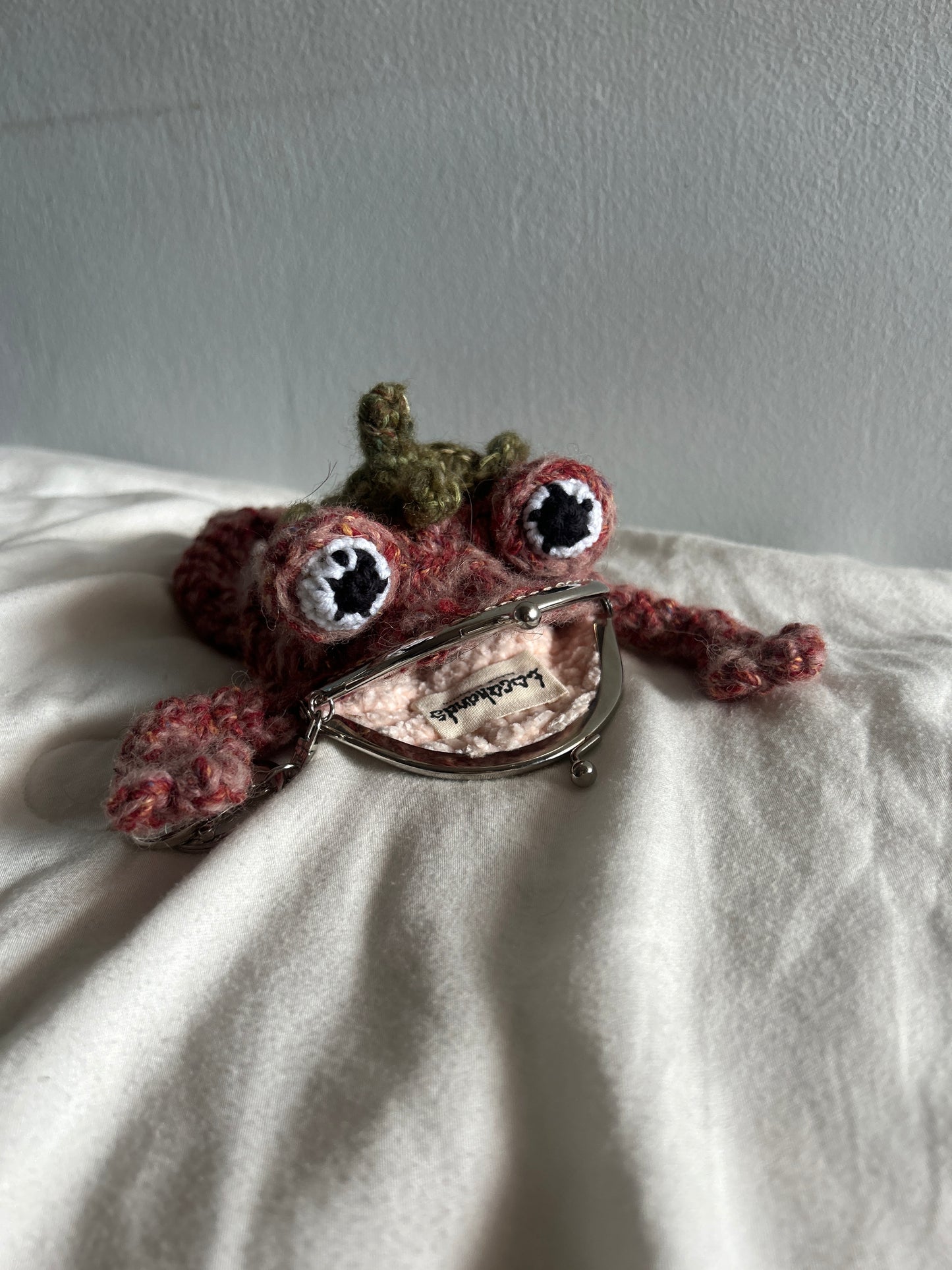 Stooberry | Silly Froggy Pouchy